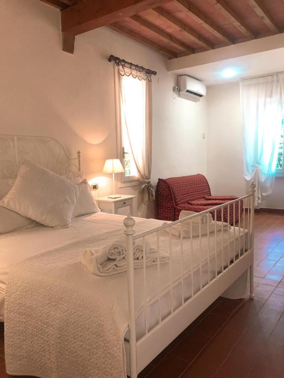 Cascina De' Fagiolari Guest House Ластра а Синя Екстериор снимка