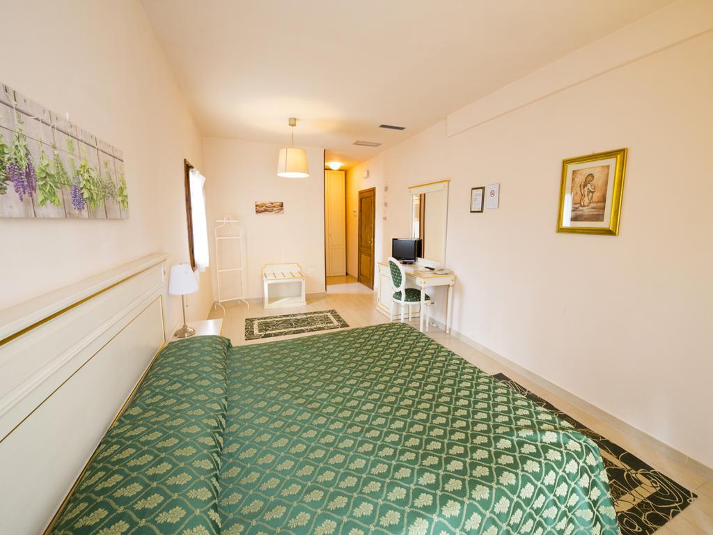 Cascina De' Fagiolari Guest House Ластра а Синя Екстериор снимка